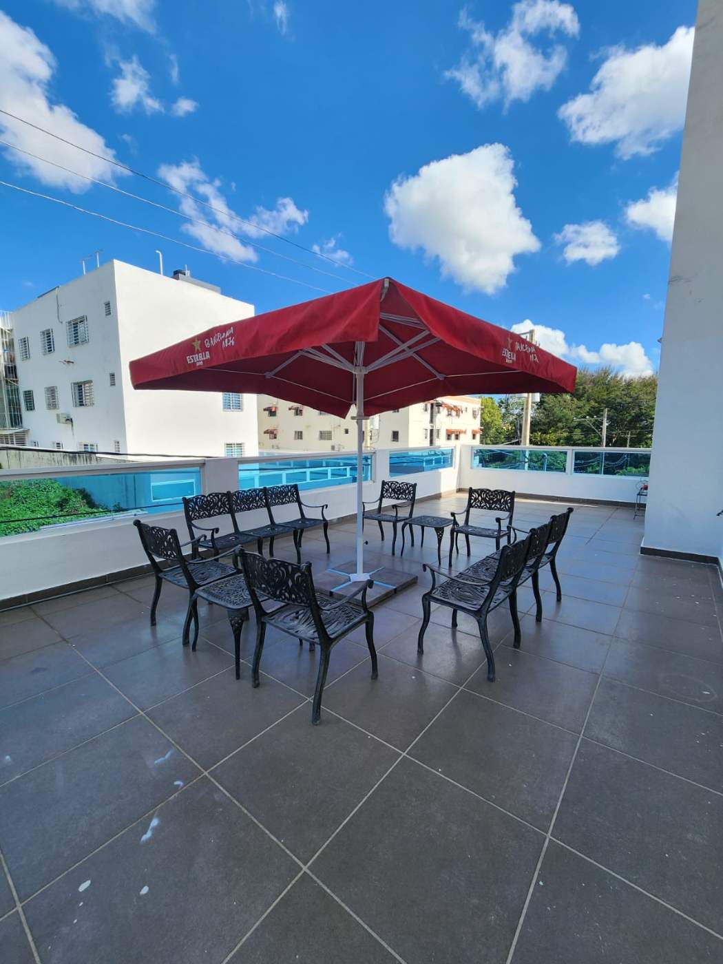 Apartamento en venta en La Ceiba Santo Domingo Oeste con terraza privada, 3 habitaciones y 3 parqueos